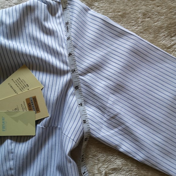 Classic Blue and White Button Down 100% cotton Tailored Fit Office Top XS NWT - Picture 9 of 14